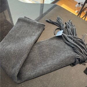 Lucky Brand Gray Scarf with Fringe